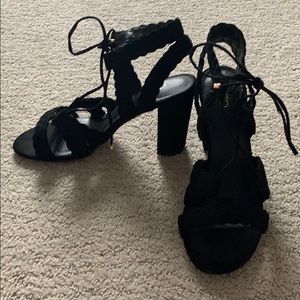 ❌SOLD❌Black suede heel sandals